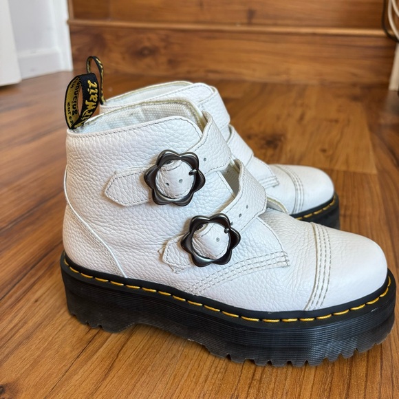 Dr. Martens White Ankle Boots with Black Soles - Picture 6 of 9